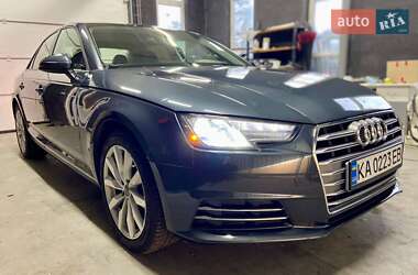 Седан Audi A4 2016 в 