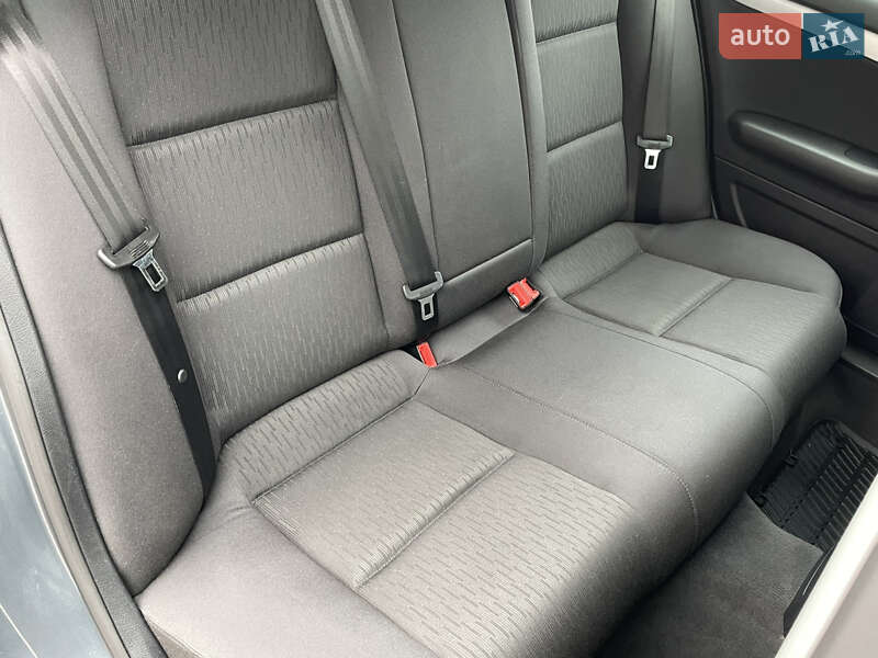 Седан Audi A4 2007 в Сарнах