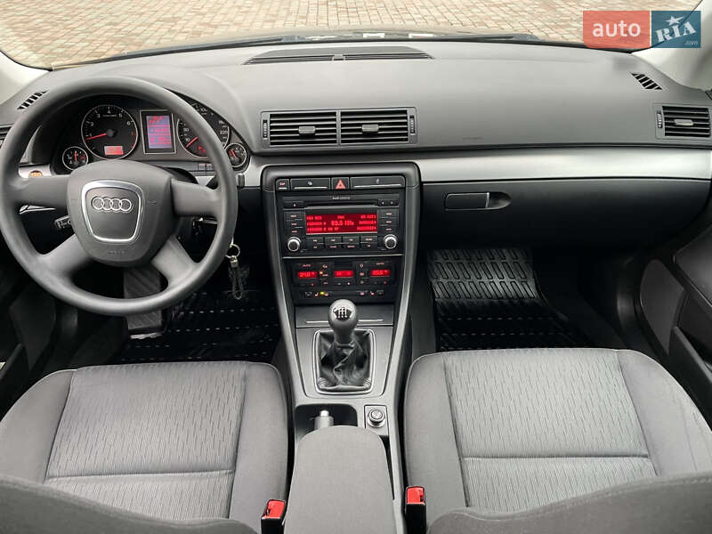 Седан Audi A4 2007 в Сарнах