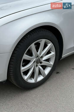 Седан Audi A4 2012 в 