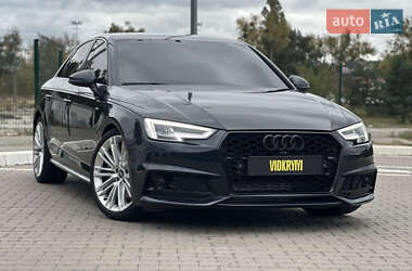 Седан Audi A4 2016 в 