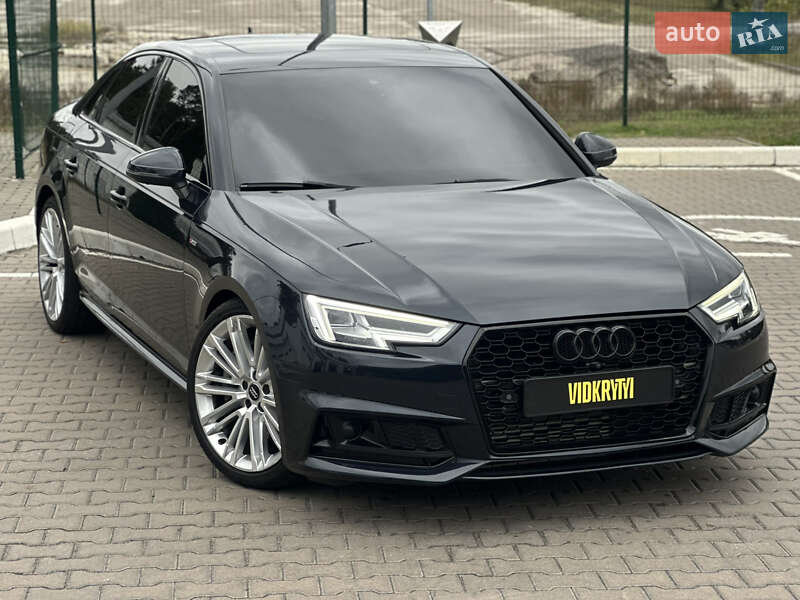 Седан Audi A4 2016 в Киеве