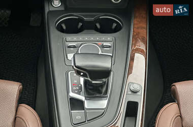 Седан Audi A4 2016 в 