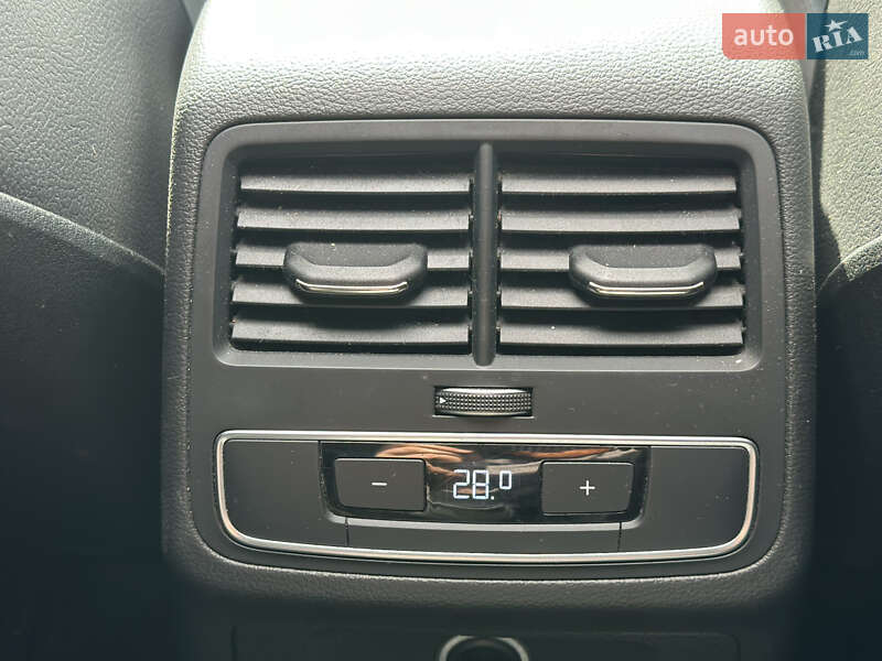 Седан Audi A4 2016 в Виннице