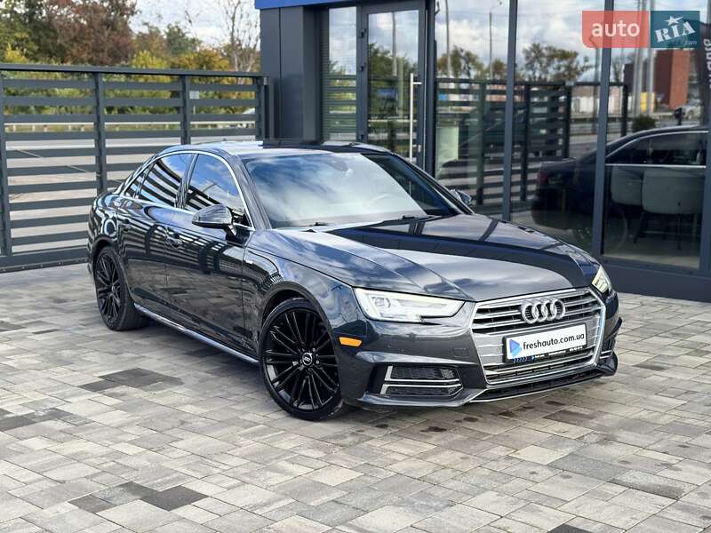 Седан Audi A4 2018 в 