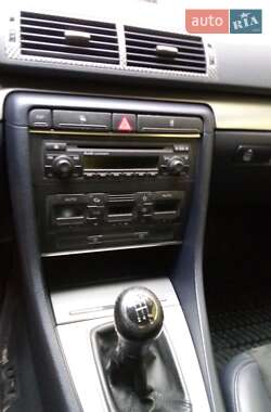 Седан Audi A4 2003 в 