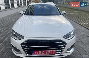 Седан Audi A4 2021 в 