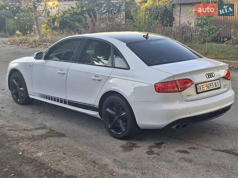 Седан Audi A4 2011 в Запорожье