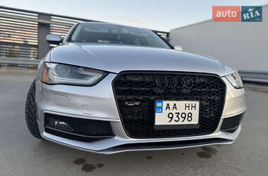 Седан Audi A4 2015 в Киеве