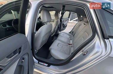 Седан Audi A4 2015 в 