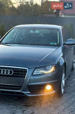 Седан Audi A4 2012 в Черновцах