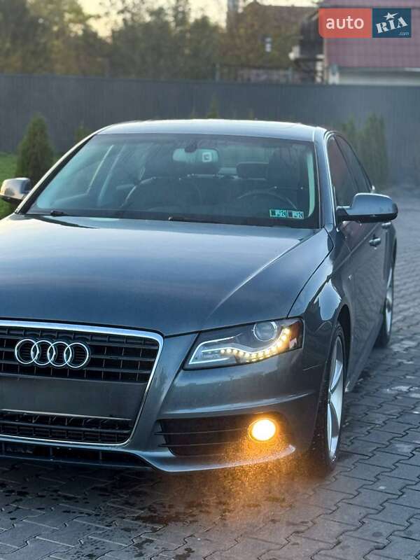 Седан Audi A4 2012 в 