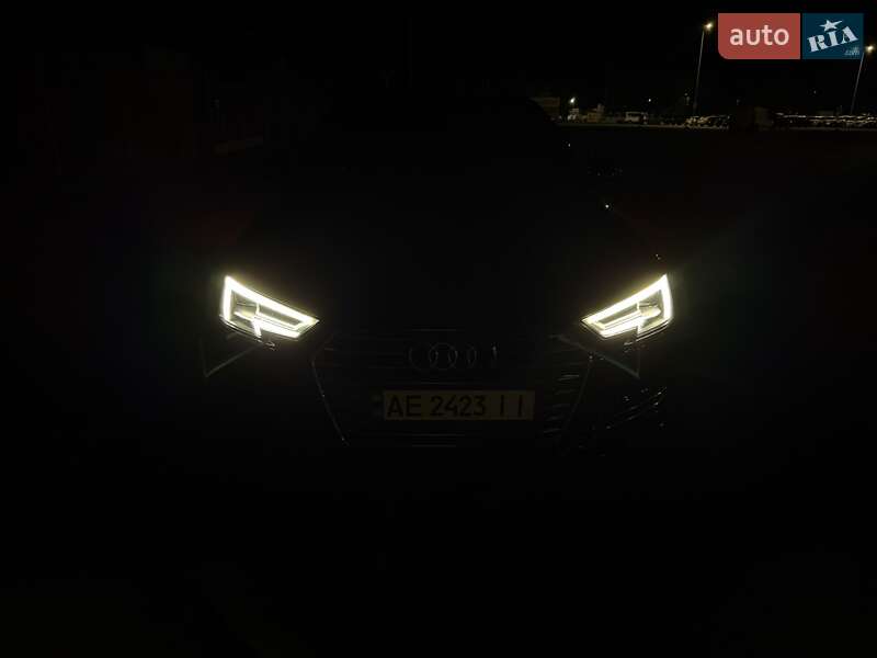 Седан Audi A4 2018 в Дніпрі