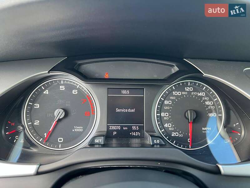 Седан Audi A4 2010 в Львове