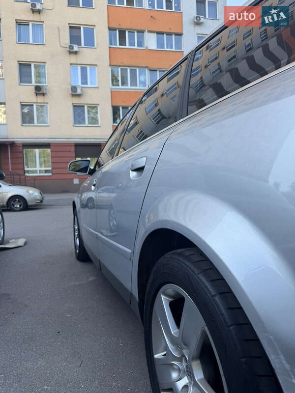 Універсал Audi A4 2002 в Києві