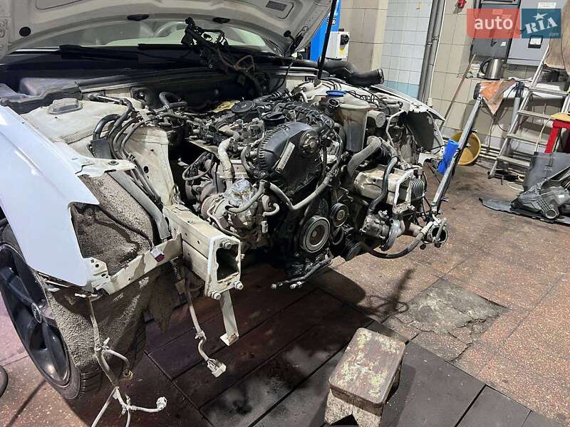 Седан Audi A4 2011 в Запорожье