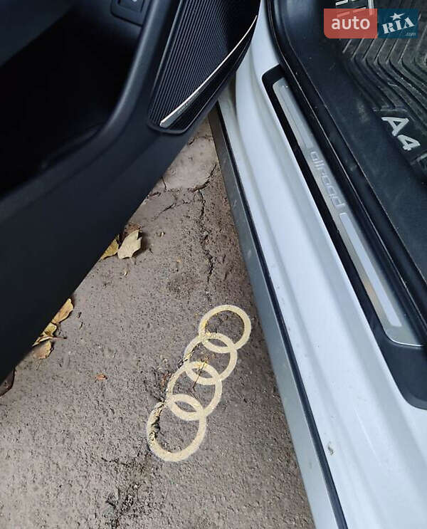 Универсал Audi A4 2017 в Киеве