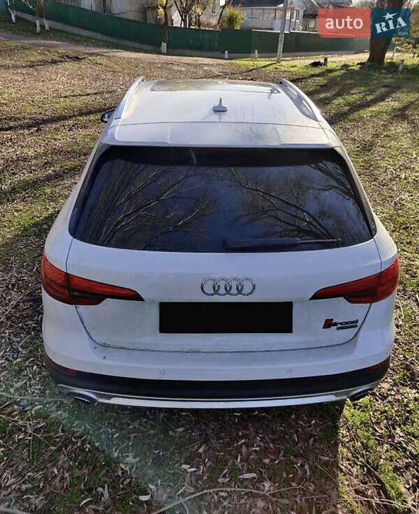 Универсал Audi A4 2017 в Киеве