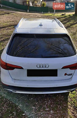 Універсал Audi A4 2017 в 
