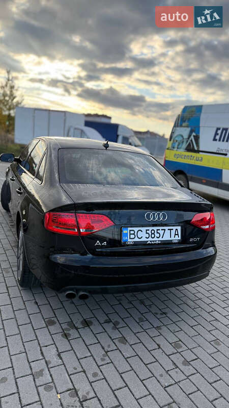 Седан Audi A4 2011 в Львове