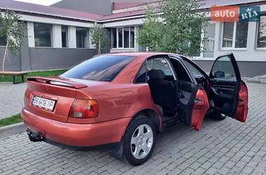 Седан Audi A4 1996 в 