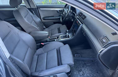Седан Audi A4 2004 в 