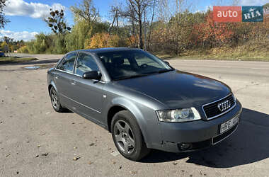 Седан Audi A4 2004 в 