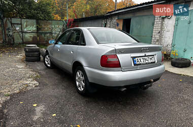 Седан Audi A4 1999 в 