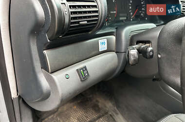 Седан Audi A4 1999 в 