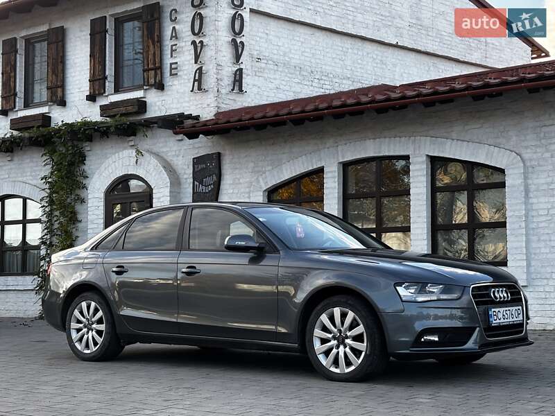 Седан Audi A4 2013 в Красилові
