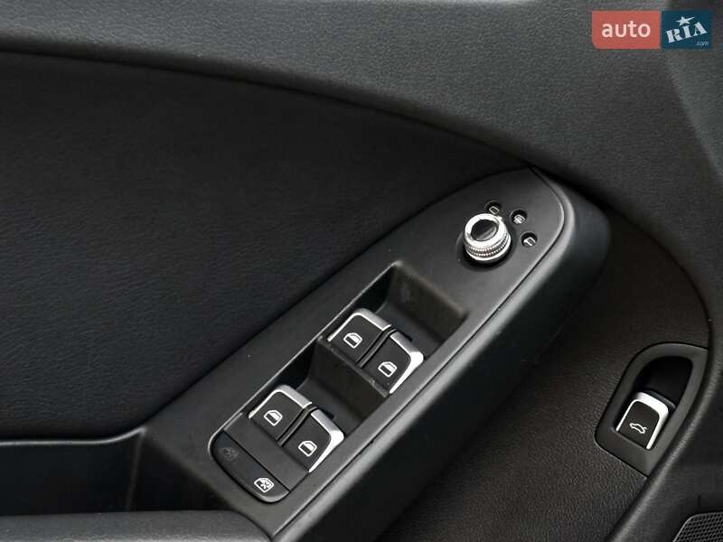 Седан Audi A4 2013 в Красилові