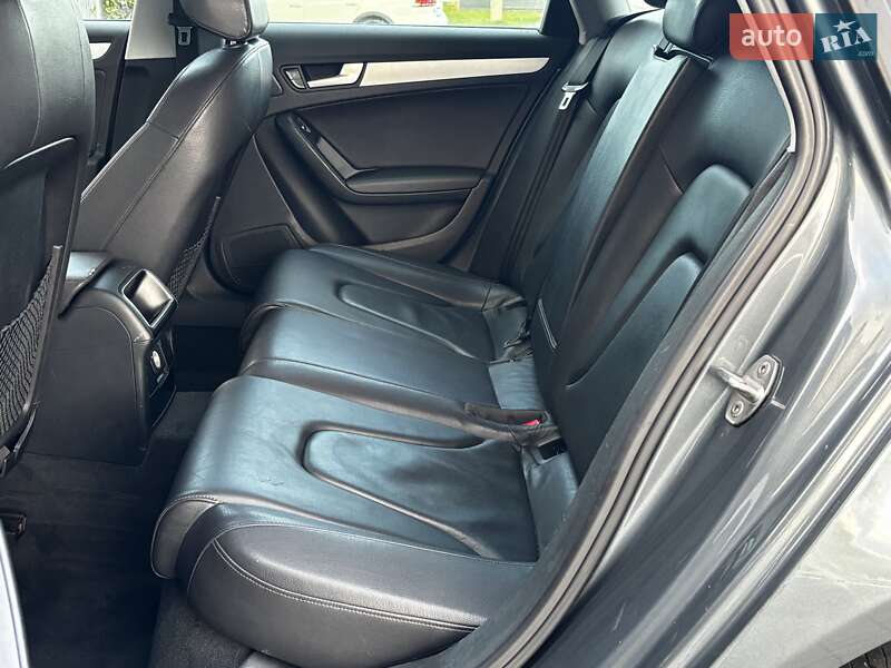 Седан Audi A4 2013 в Красилові