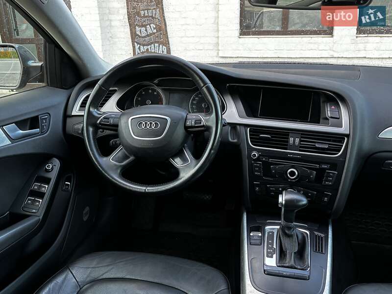 Седан Audi A4 2013 в Красилові