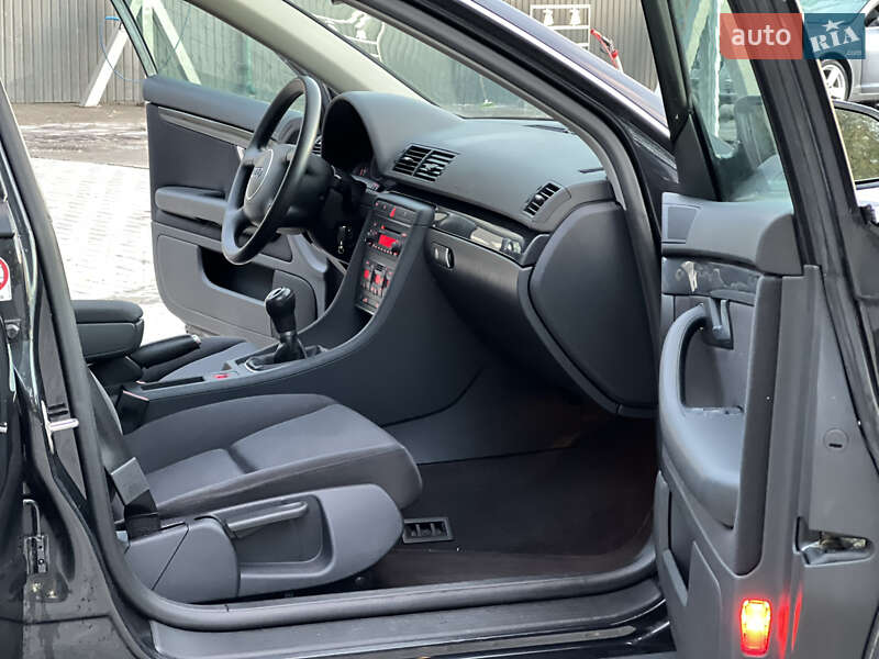 Седан Audi A4 2004 в Тернополе