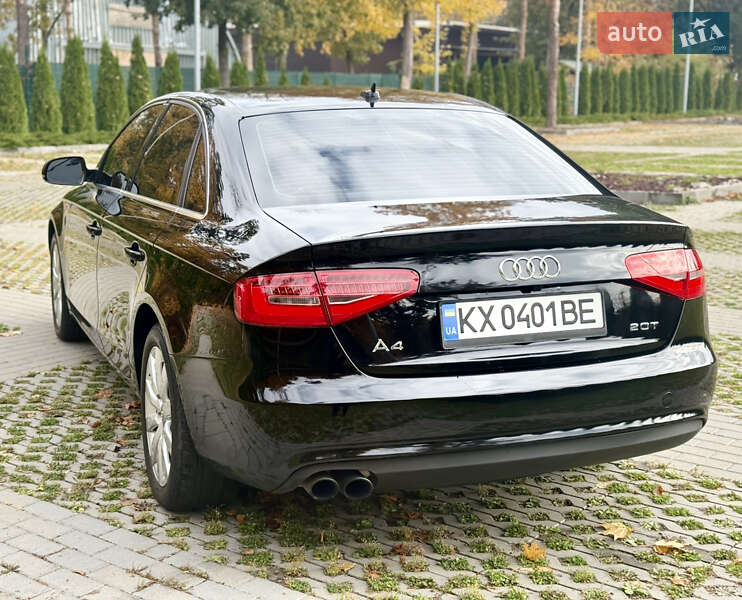 Седан Audi A4 2012 в Харькове