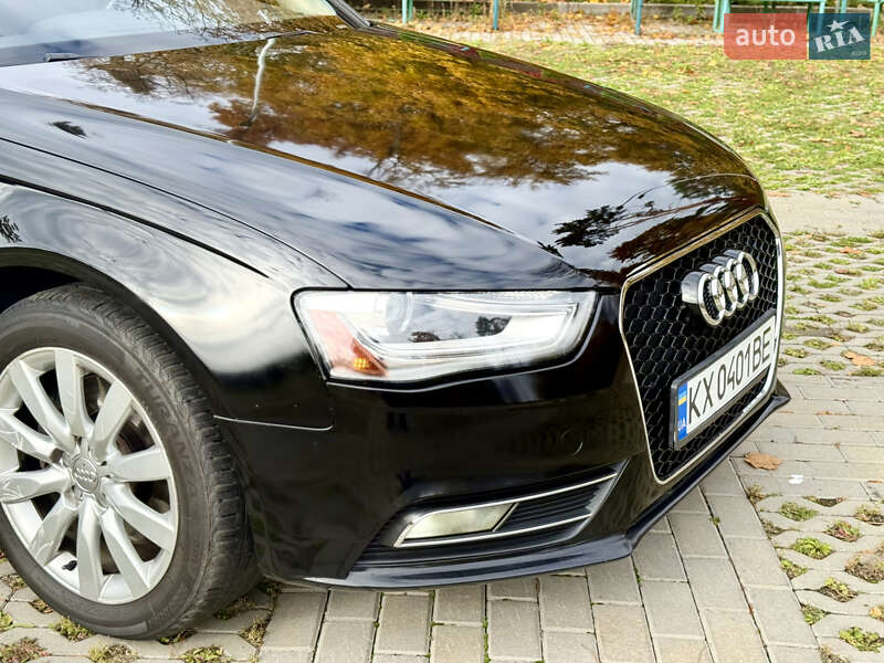 Седан Audi A4 2012 в Харькове