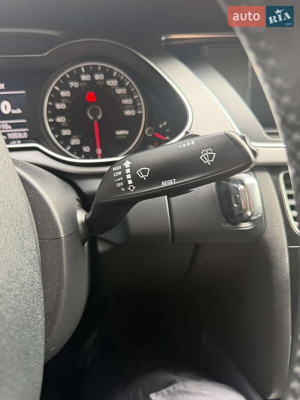 Седан Audi A4 2012 в Харькове