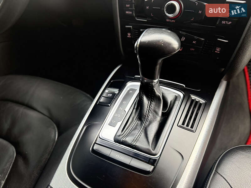 Седан Audi A4 2012 в Харькове