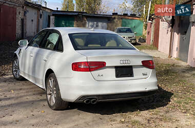 Седан Audi A4 2015 в 