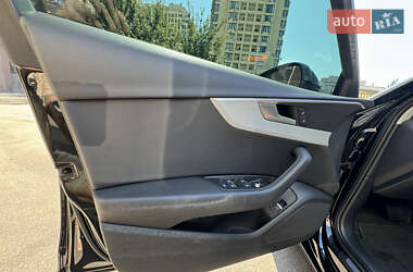 Седан Audi A4 2017 в 