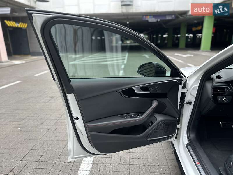 Седан Audi A4 2017 в Киеве фото 16 Седан Audi A4 2017 в Киеве