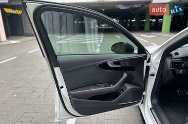 Седан Audi A4 2017 в 