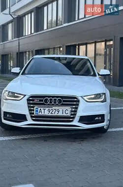 Седан Audi A4 2015 в Львове