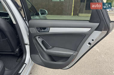 Седан Audi A4 2012 в  фото 19 Седан Audi A4 2012 в