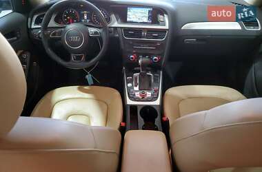 Седан Audi A4 2015 в 