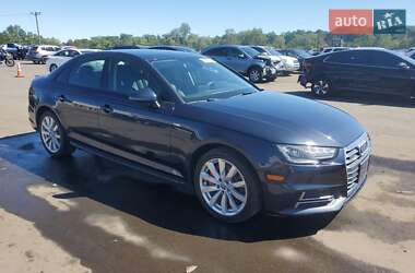 Седан Audi A4 2018 в 