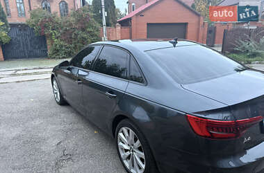 Седан Audi A4 2017 в 