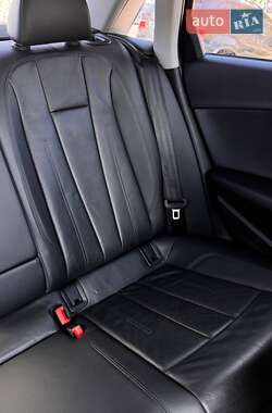 Седан Audi A4 2015 в  фото 20 Седан Audi A4 2015 в