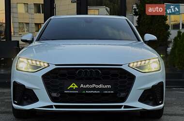 Седан Audi A4 2020 в 