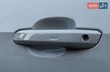 Седан Audi A4 2020 в 